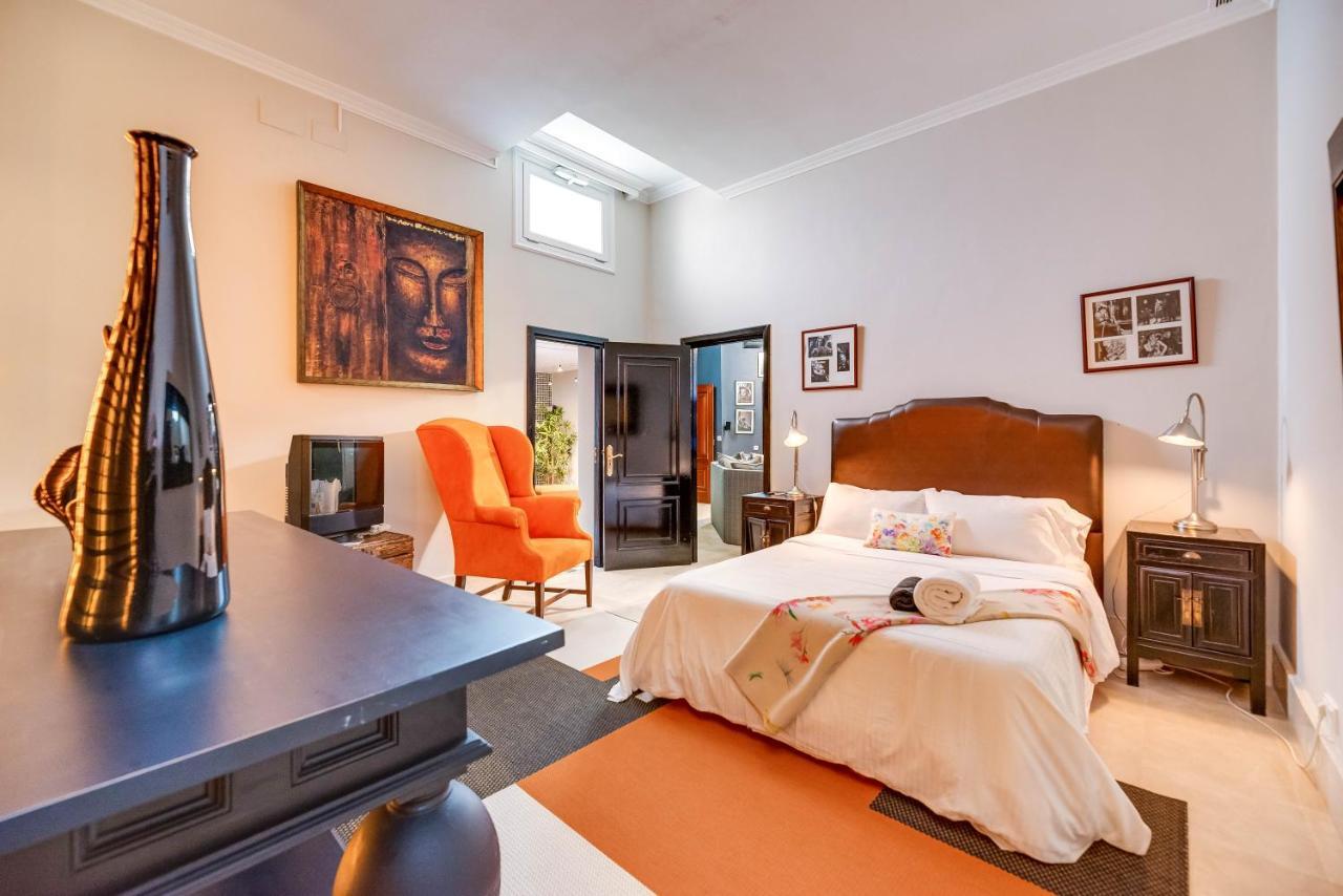Luxurious 7 Bdrm Frontline Golf - Aloha Gardens Apartment *