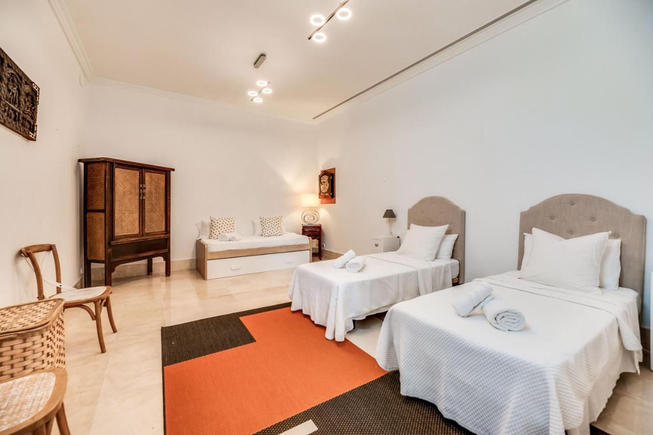 Luxurious 7 Bdrm Frontline Golf - Aloha Gardens * Marbella
