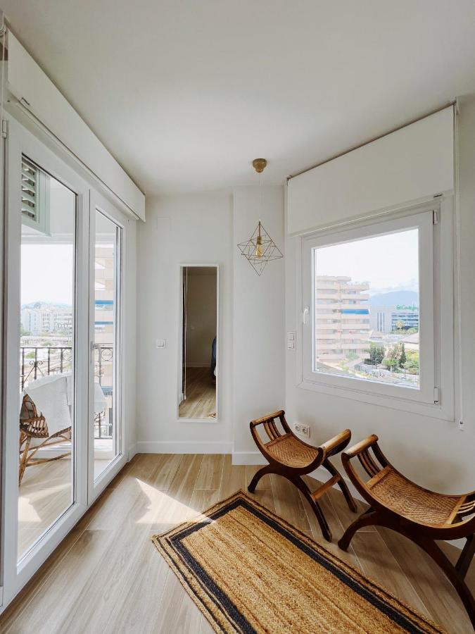 Modern New Apartment, Sea View And Private Parking *