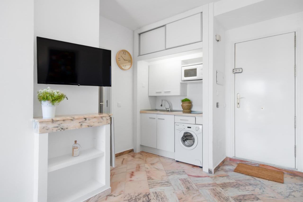 Apartamento Sea View Studio I Penthouse, Beach Front Urbanization Romana Playa Elviria *