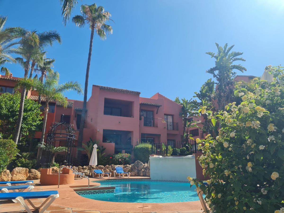 Luxury Spacious Penthouse & Garage 150m To Apartamento