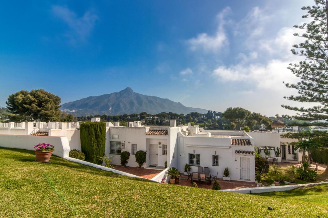 Azahara, * Marbella