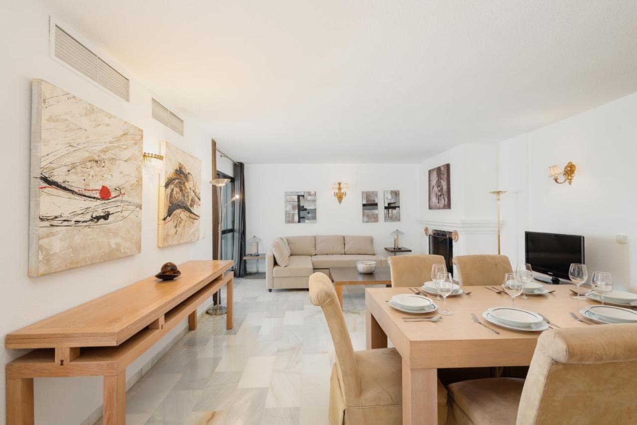 Apartamento Penthouse In Puerto Banus With Sea And Marina Views
