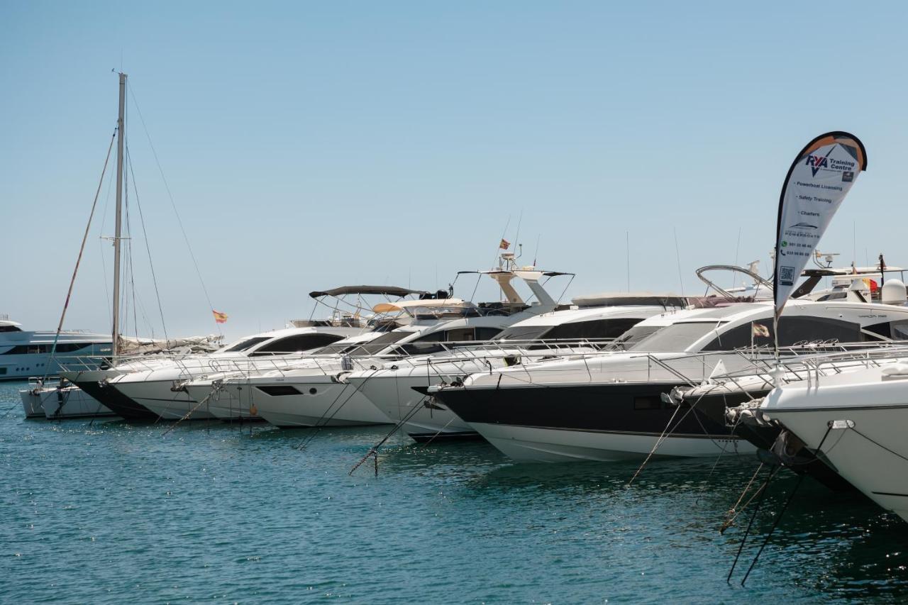Penthouse In Puerto Banus With Sea And Marina Views