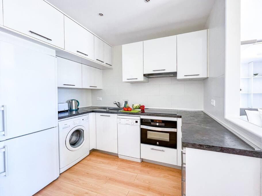 Oleholidays 1133 Romana Playa Primera Linea Playa Appartement Marbella