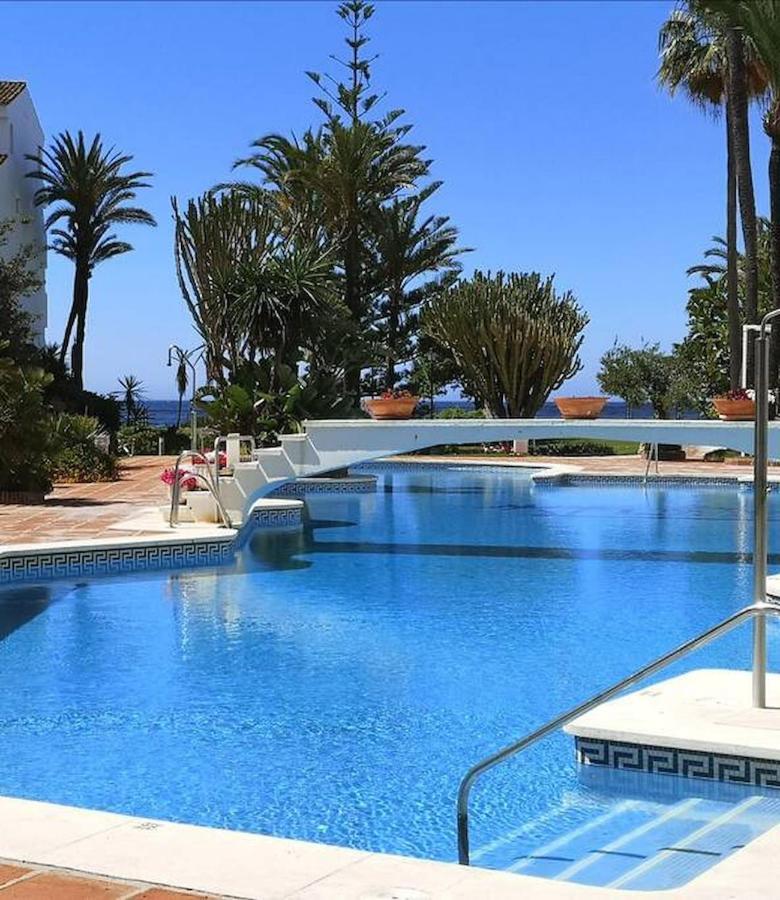 Modern With Pool On The Beachfront In By Sharingco *