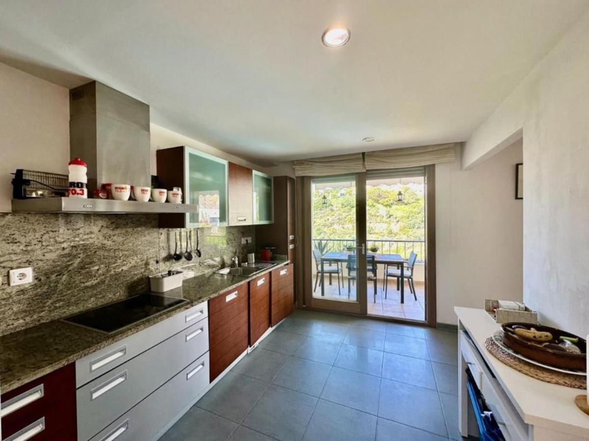 El Pinar, Urb. Lomas De Monteros Apartamento Marbella