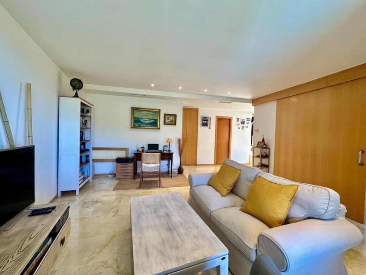 Apartamento El Pinar, Urb. Lomas De Monteros Marbella