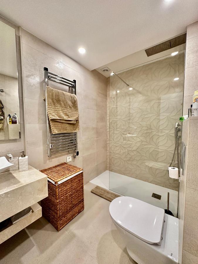 Atenas Center Of - Eaw Homes Marbella