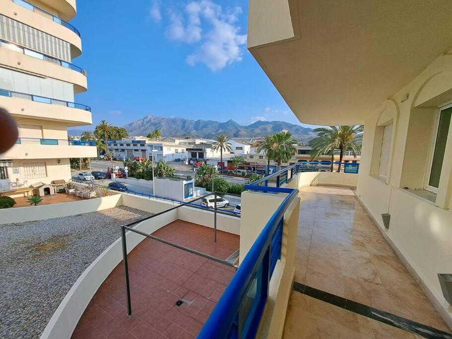 In Banana Beach, Apartamento Marbella