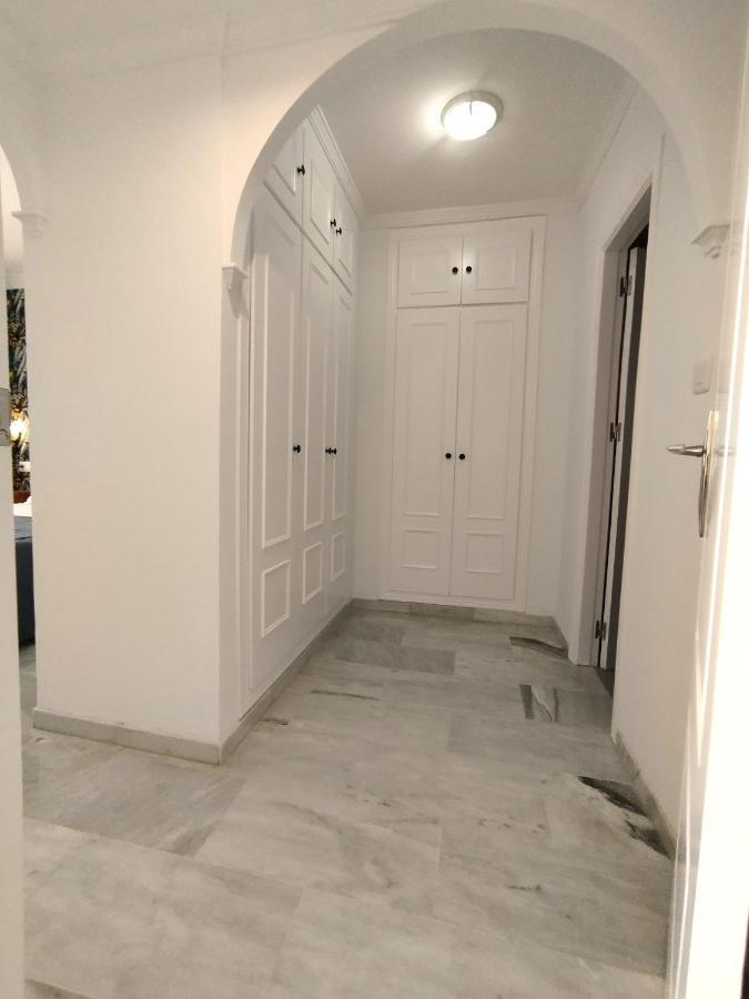 Napoleon 4a With Pool Close To The Marbella