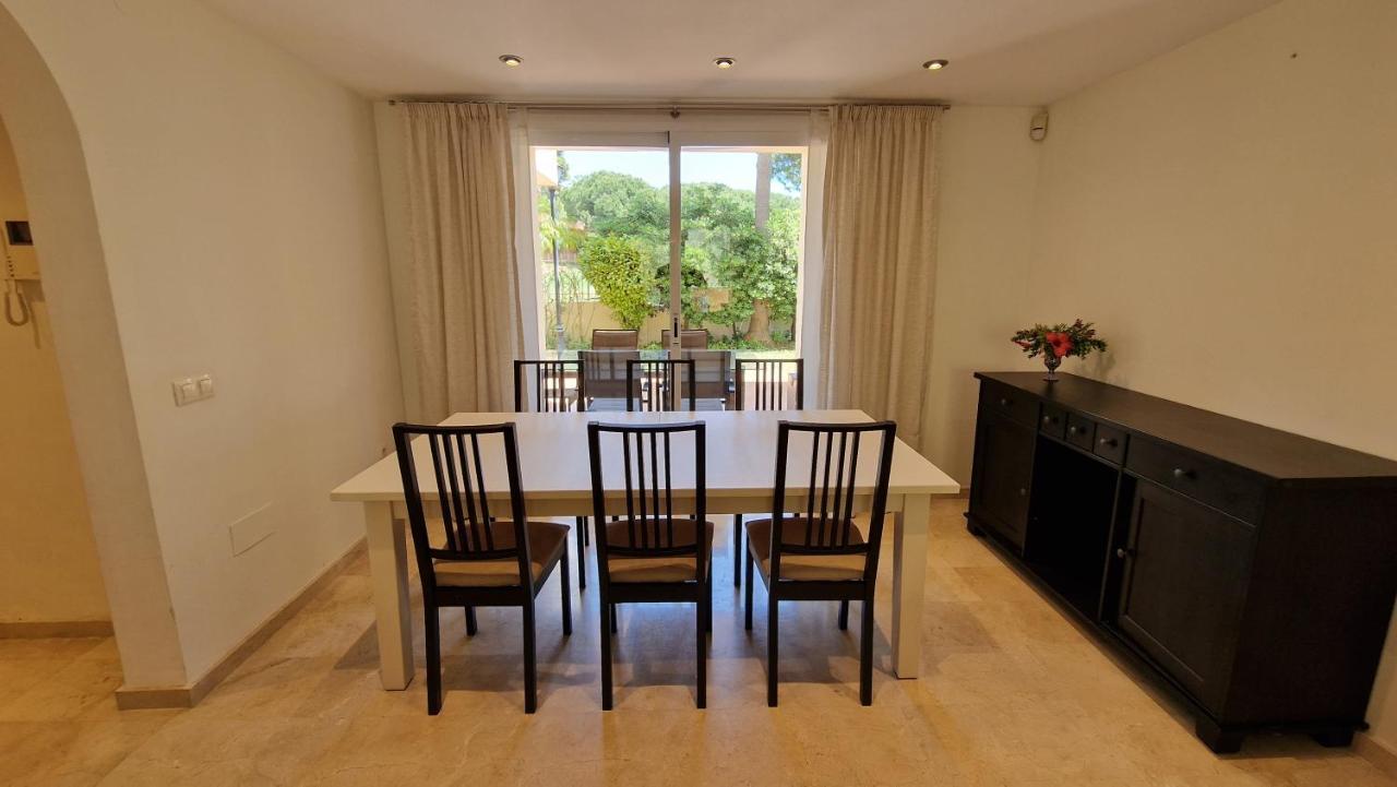 Golf And Beach Apartment *