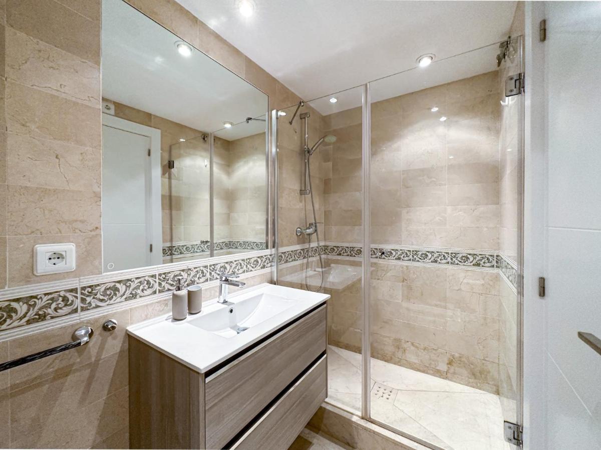 Apartamento Penthouse Rooftop Terrace 3bed Pool Family Only Marbella