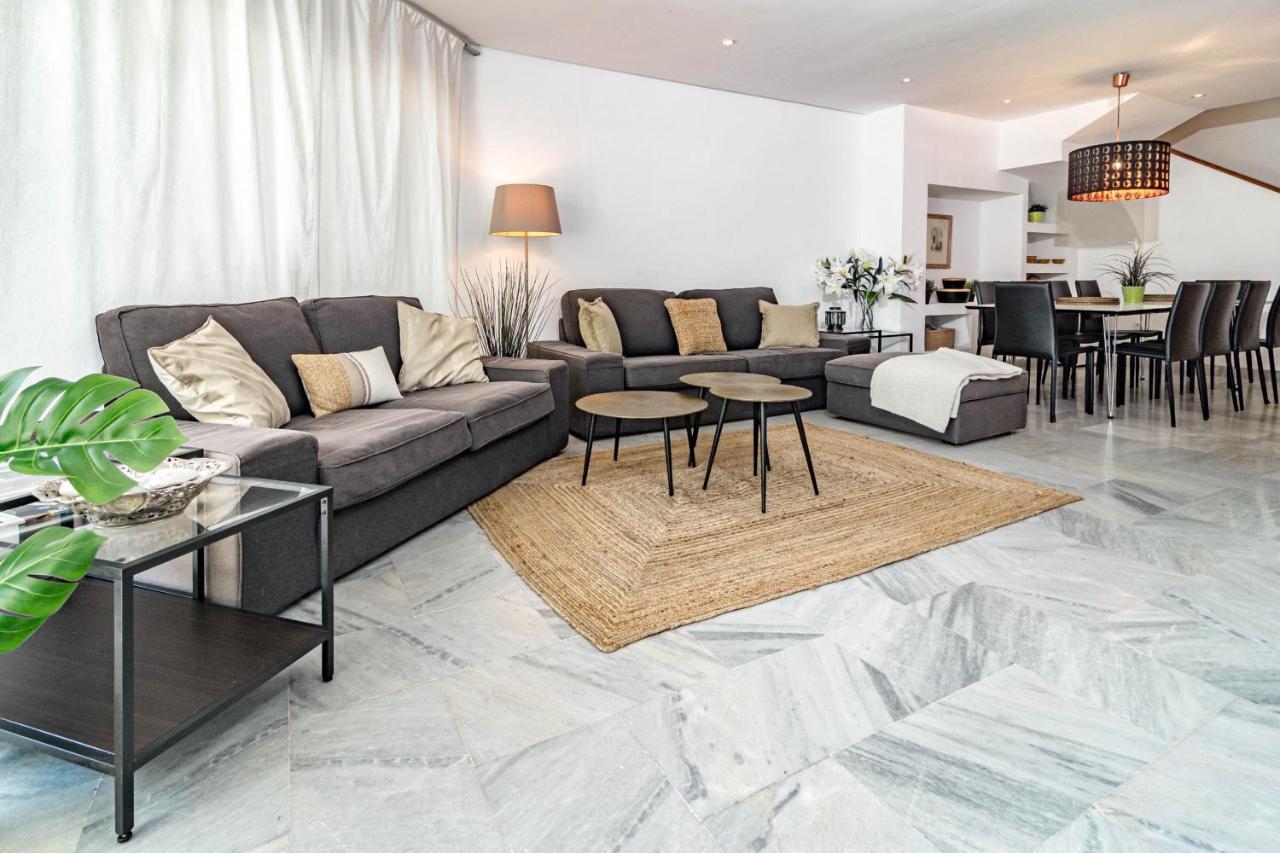 Stunning 4-bedroom Townhouse With Breathtaking Views In Holiday home