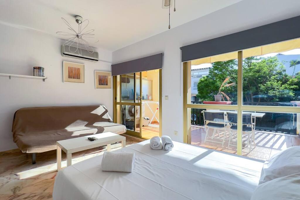 Oleholidays 113 Romana Playa Junto Al Mar Apartment Marbella