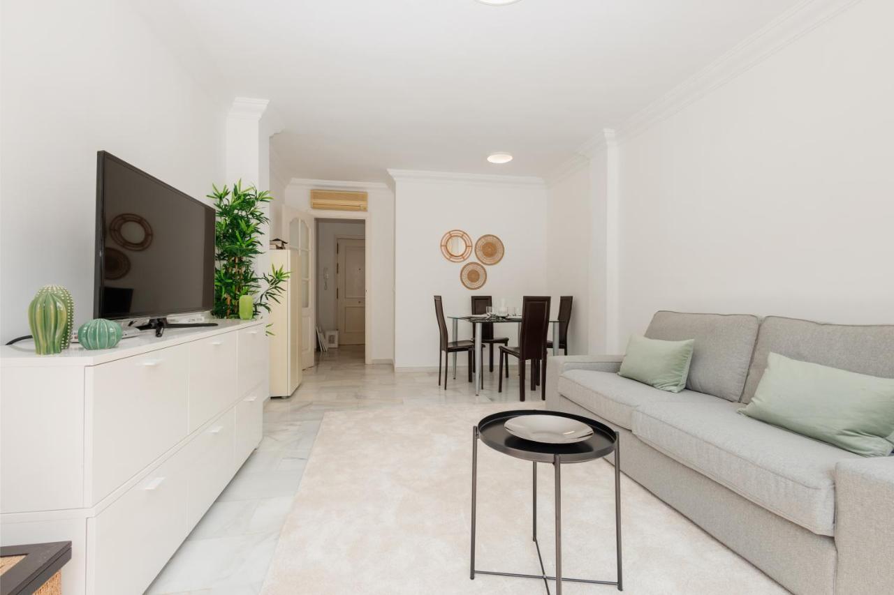 Apartment, Close To Beaches, Restaurants And Supermarkets, In Urb. Park Beach, Elviria