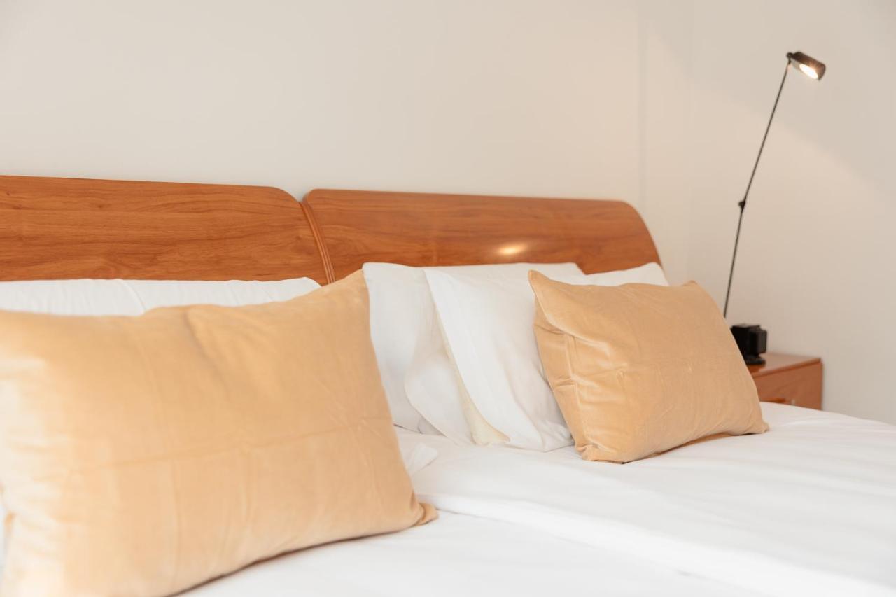Apartment, Close To Beaches, Restaurants And Supermarkets, In Urb. Park Beach, Elviria Apartment