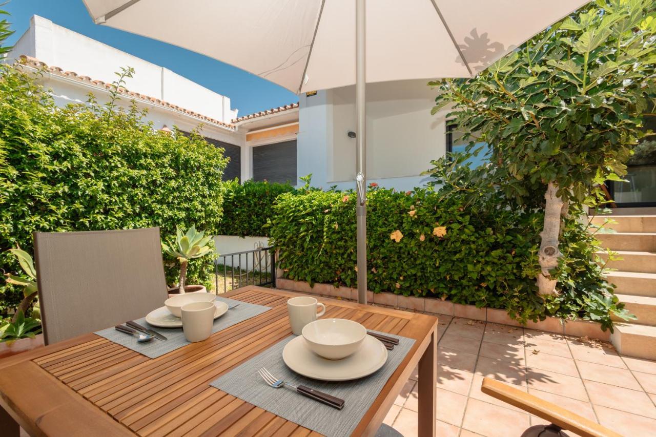 With Large Sunny Terrace, Costabella Ferienhaus
