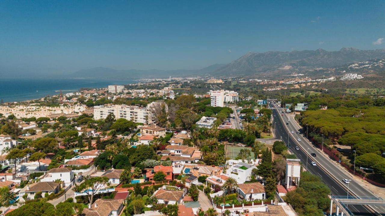 With Large Sunny Terrace, Costabella Ferienhaus Marbella