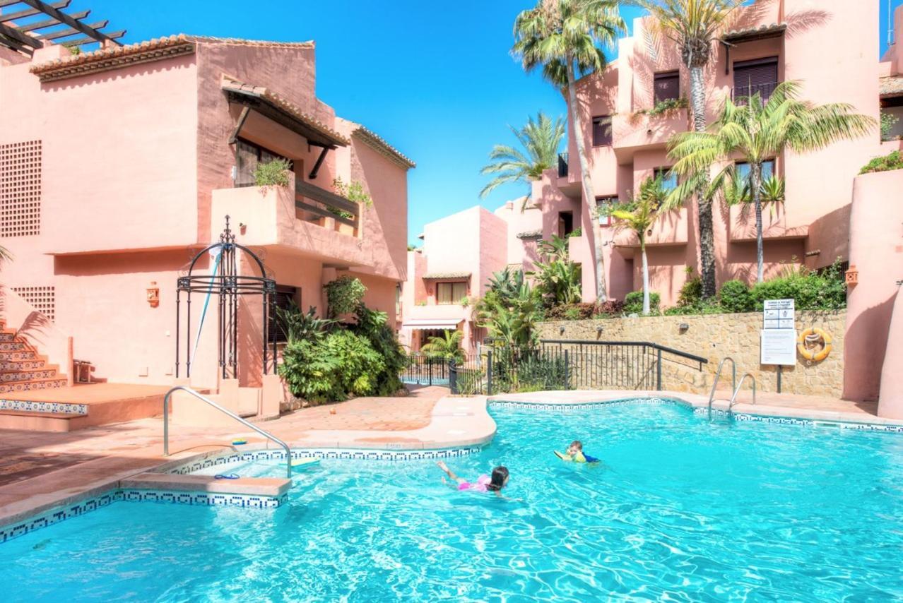 Luxury Penthouse In Jardines De Don Carlos Marbella