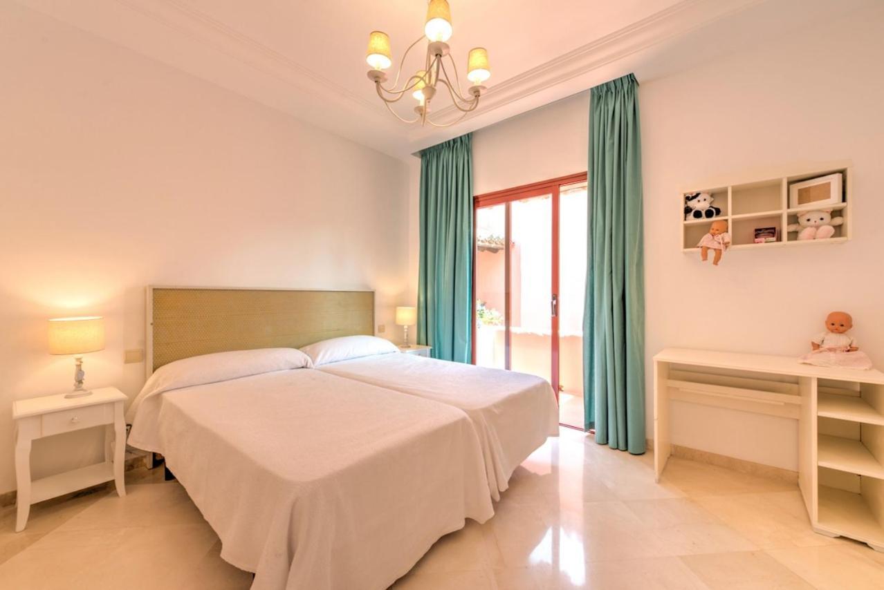 Luxury Penthouse In Jardines De Don Carlos Marbella