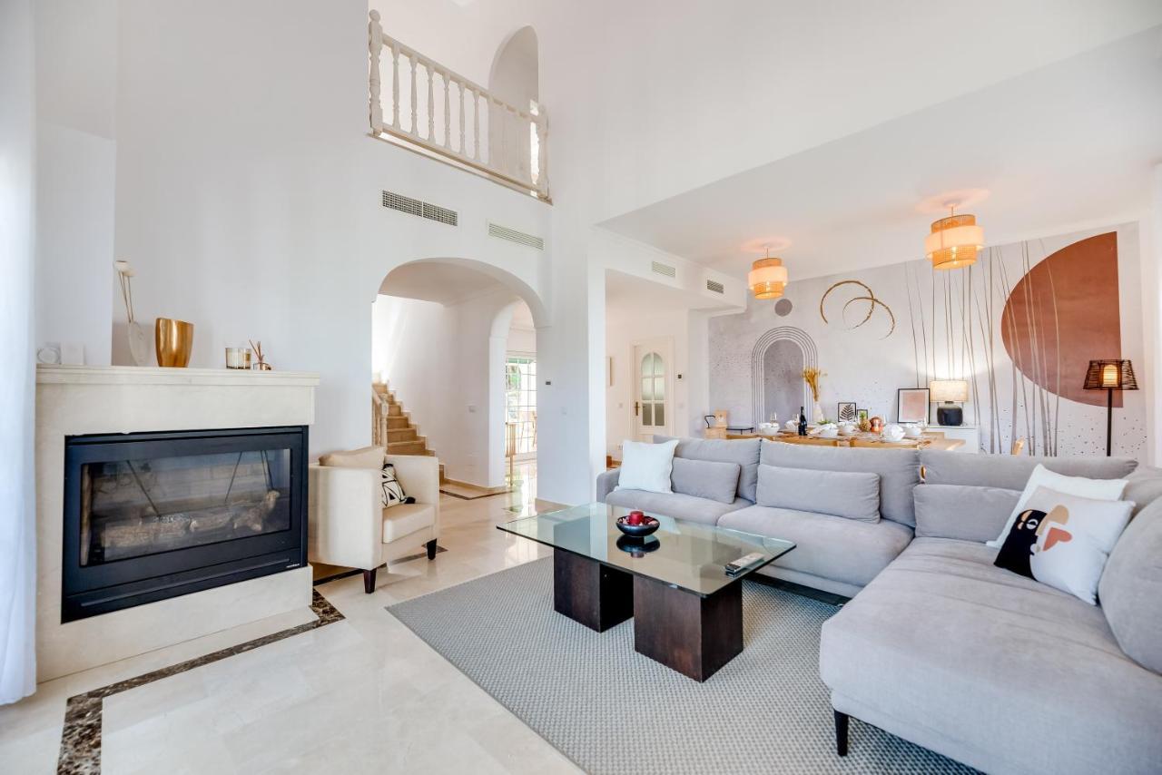 Villa Vacation I Faldo, Golf Valley, Private Pool, 24h Security, 10 Min From The Marina *