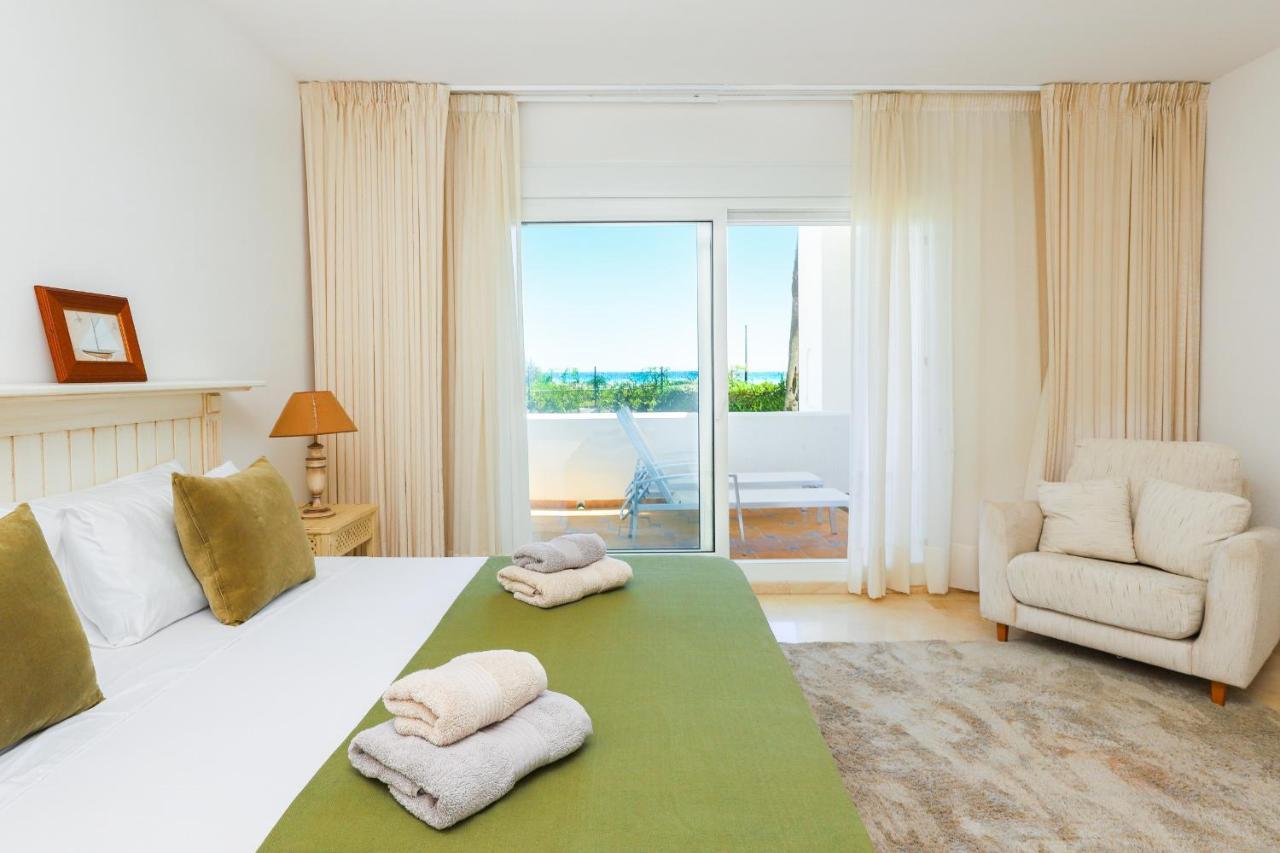 Frontline Ground Floor - Monteros Palm Apartment