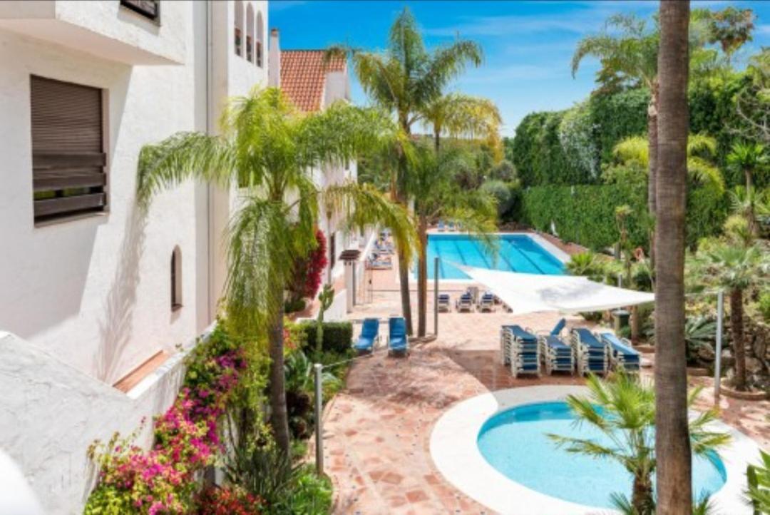 Duplex Penthouse Casa M3 Walking Distance Puerto Banus * Marbella