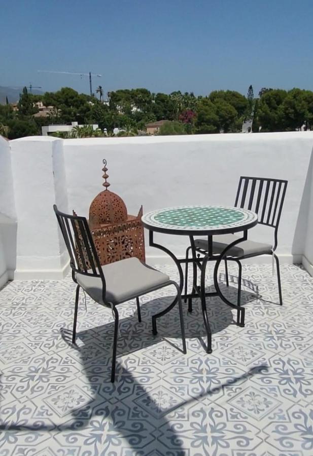 Duplex Penthouse Casa M3 Walking Distance Puerto Banus Marbella