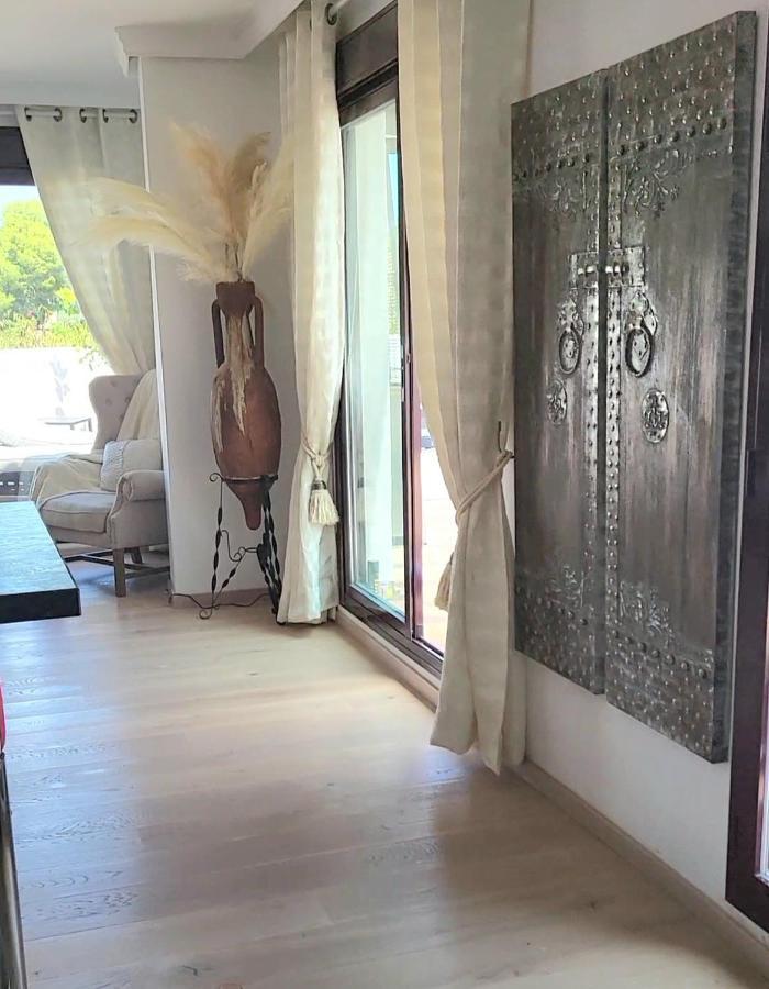 Duplex Penthouse Casa M3 Walking Distance Puerto Banus