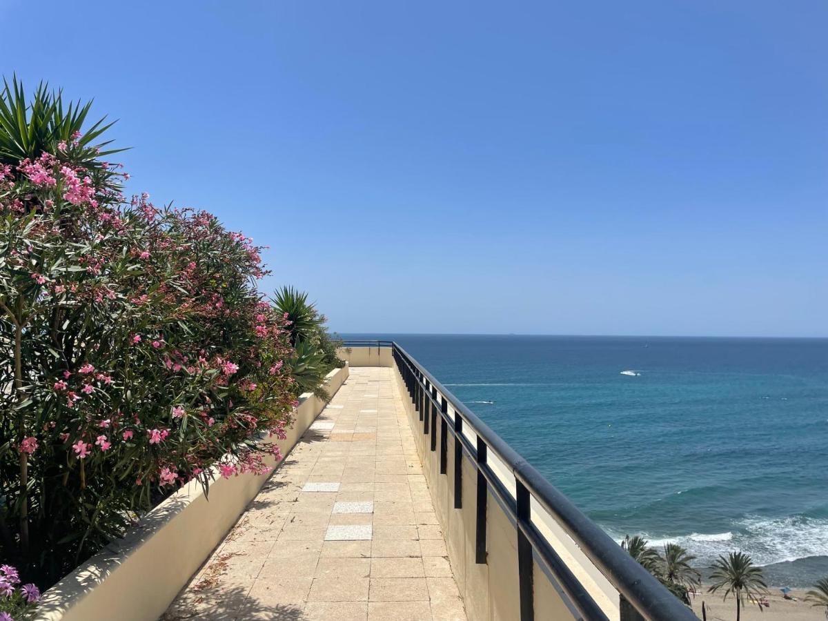 Apartment Centre Beachfront & Pool Marbella