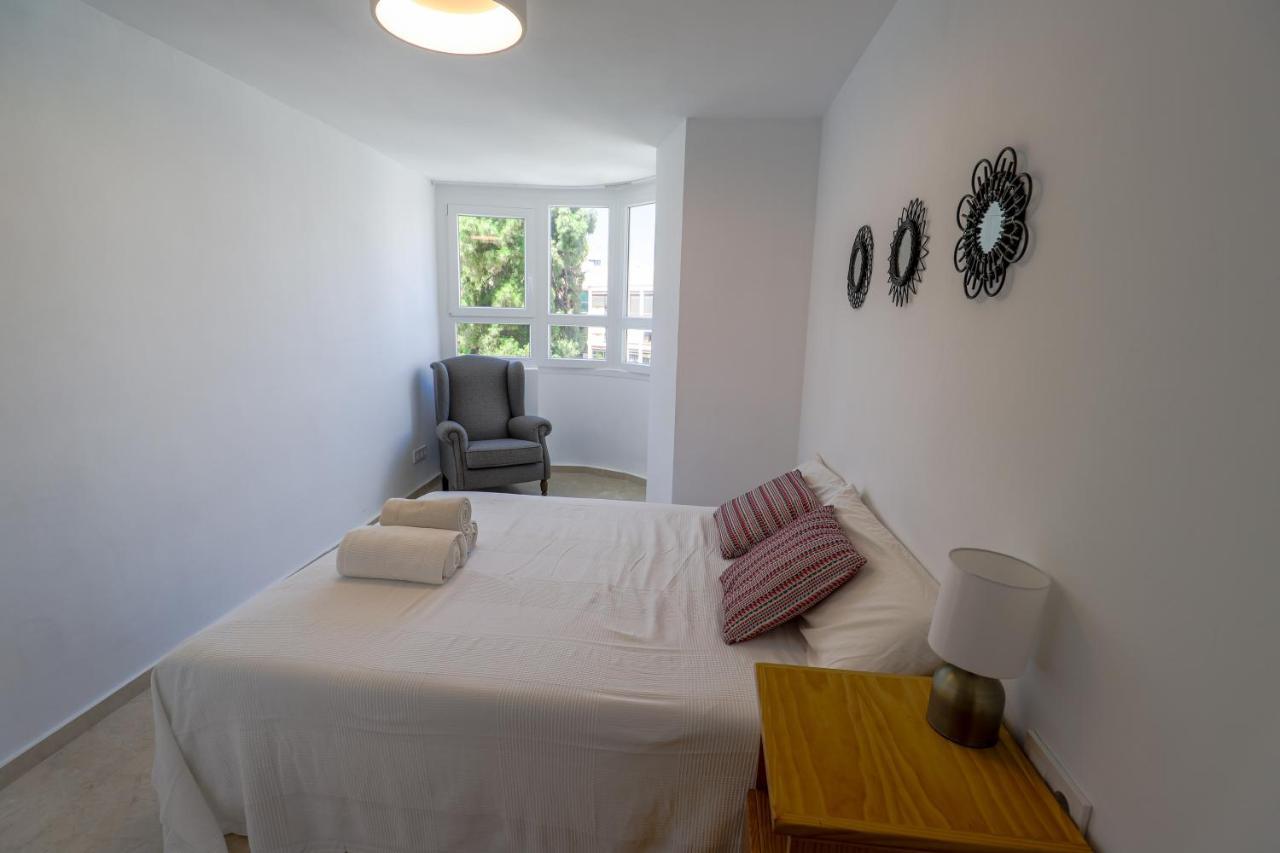Centre Beachfront & Pool Apartment Marbella