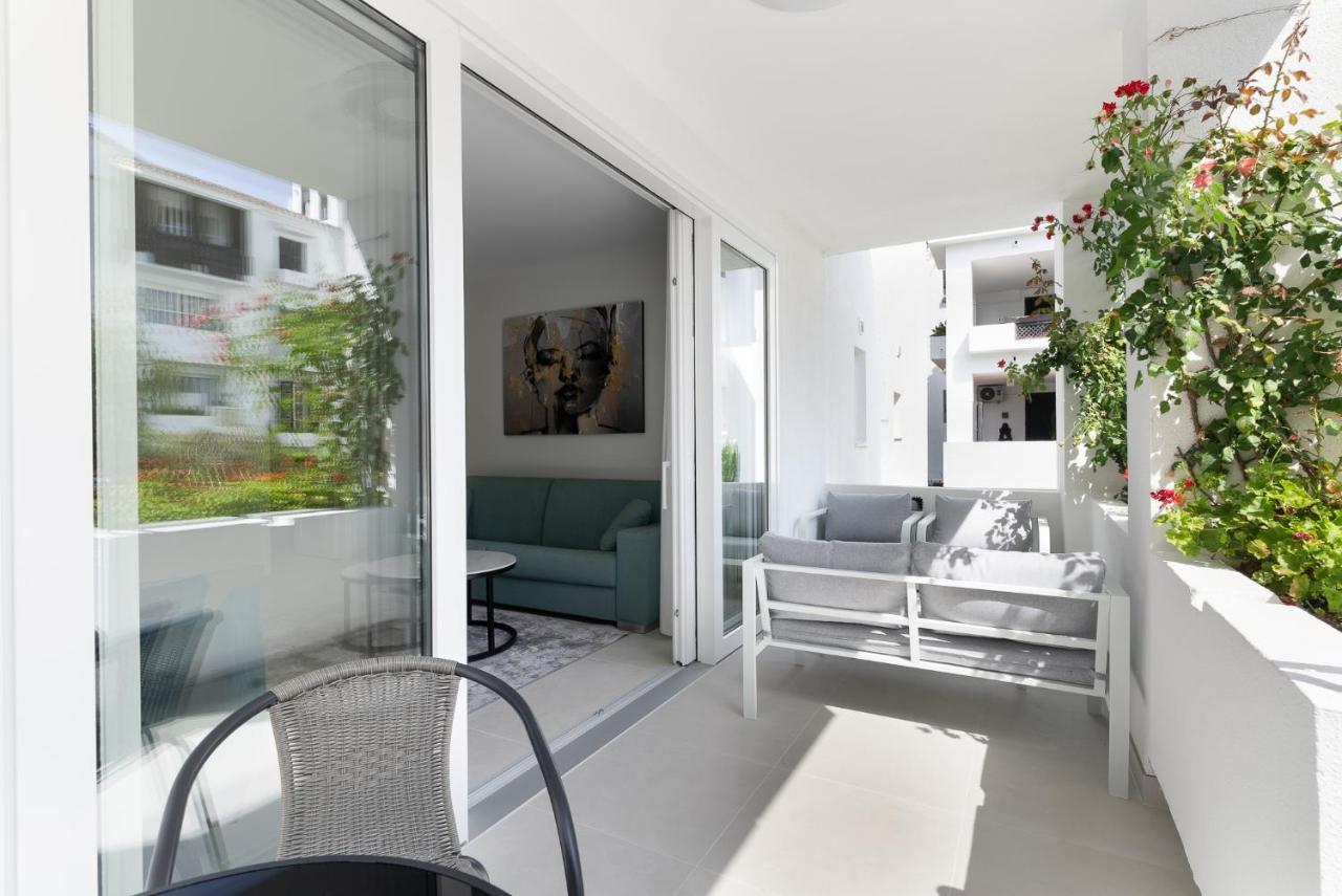 Beachfront Complex Jardines De Golondrinas Elviria *