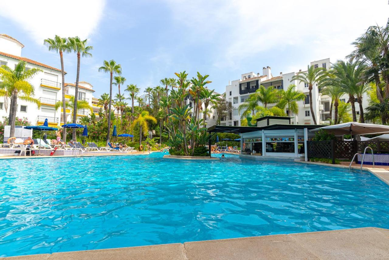 Apartment Beachfront Complex Jardines De Golondrinas Elviria