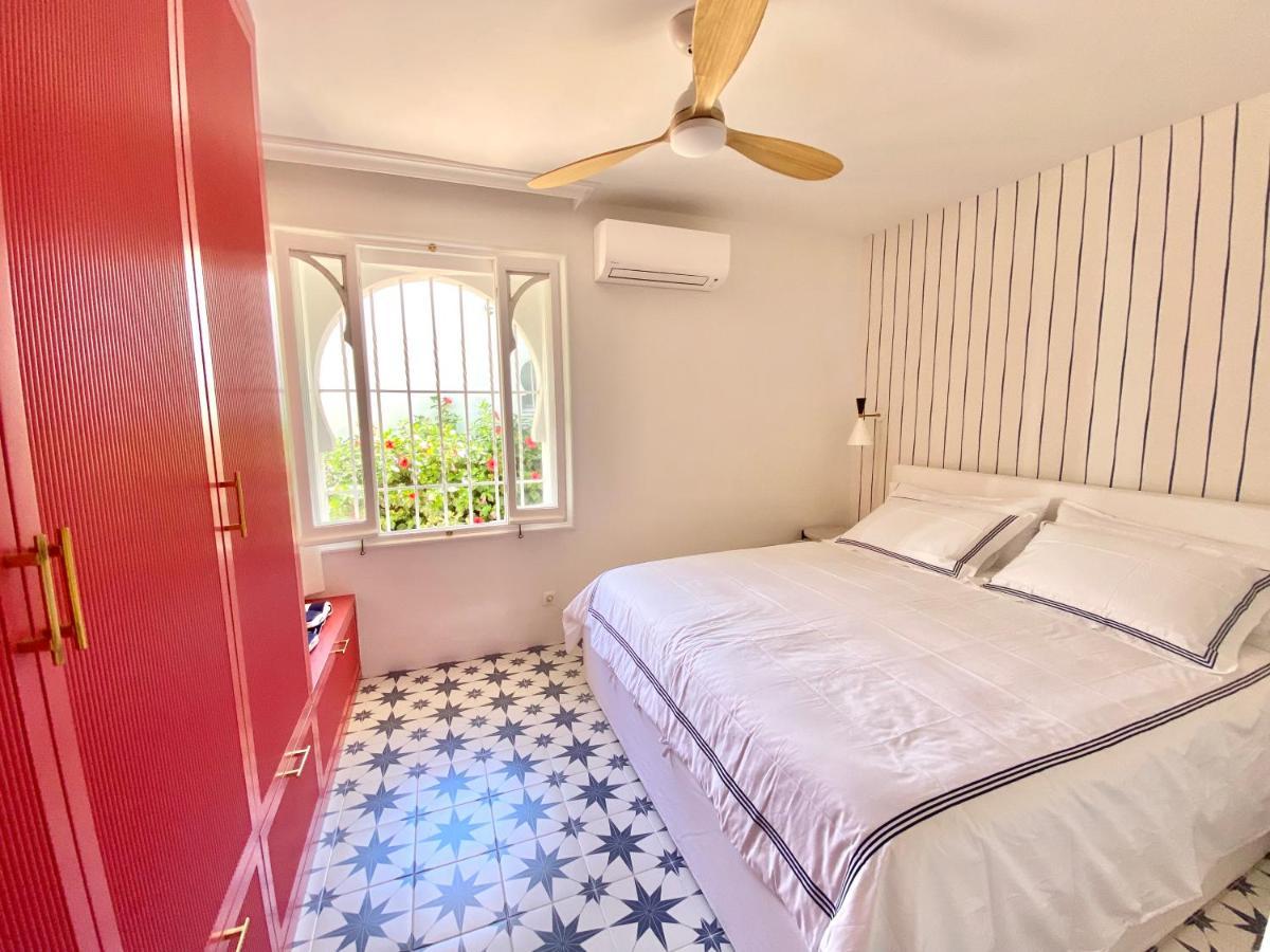 Golden Mile Front Line Apartment Marbella