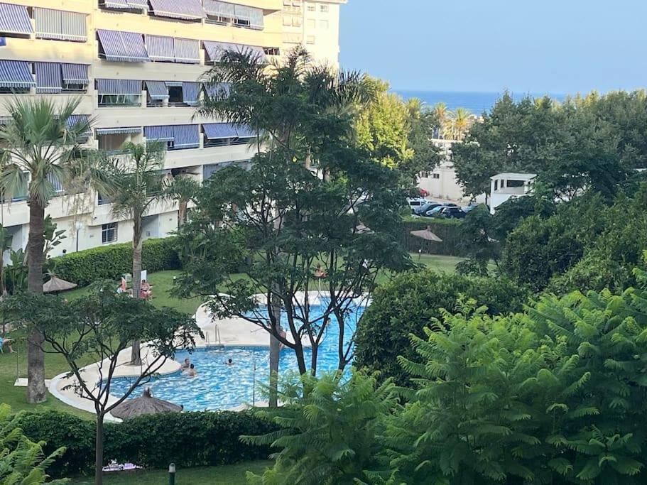 Piso En Casco Junto A Playa Piscina In Summer Season * Marbella