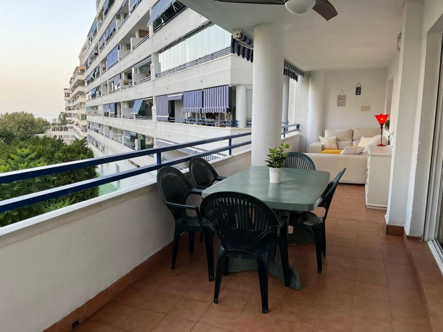 Piso En Casco Junto A Playa Piscina In Summer Season * Marbella