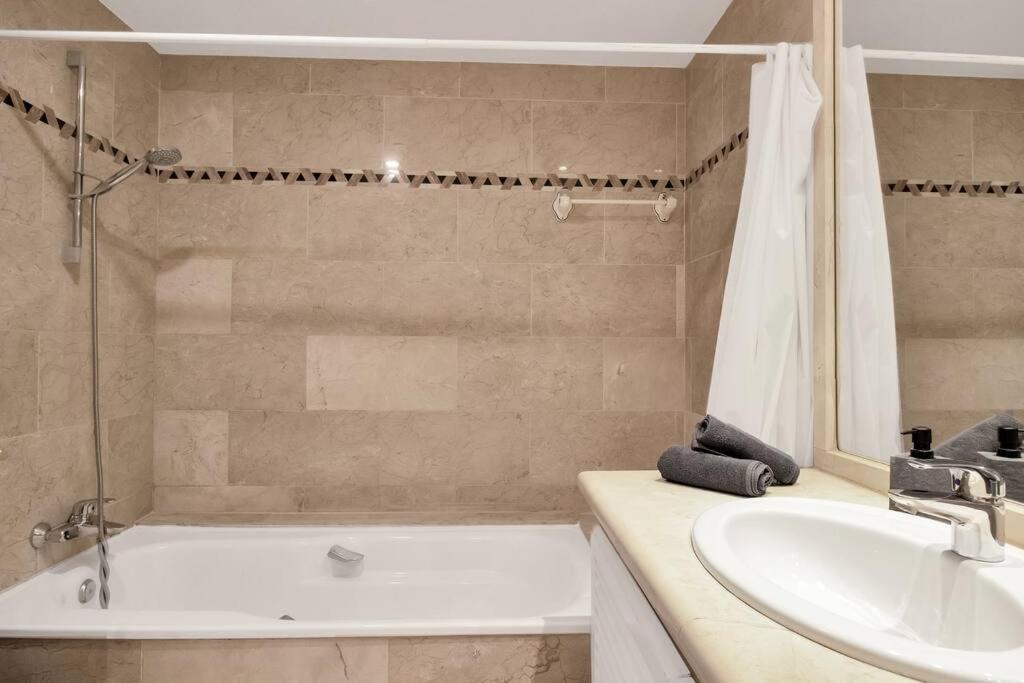 Ubicacion Y Vistas Panoramicas En Nueva Andalucia - Magna 108 Apartment *