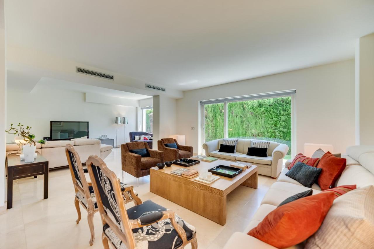 Vacation I Fuentes, Prime Location, Perfect For Families And Big Groups, Shared Pool Villa *