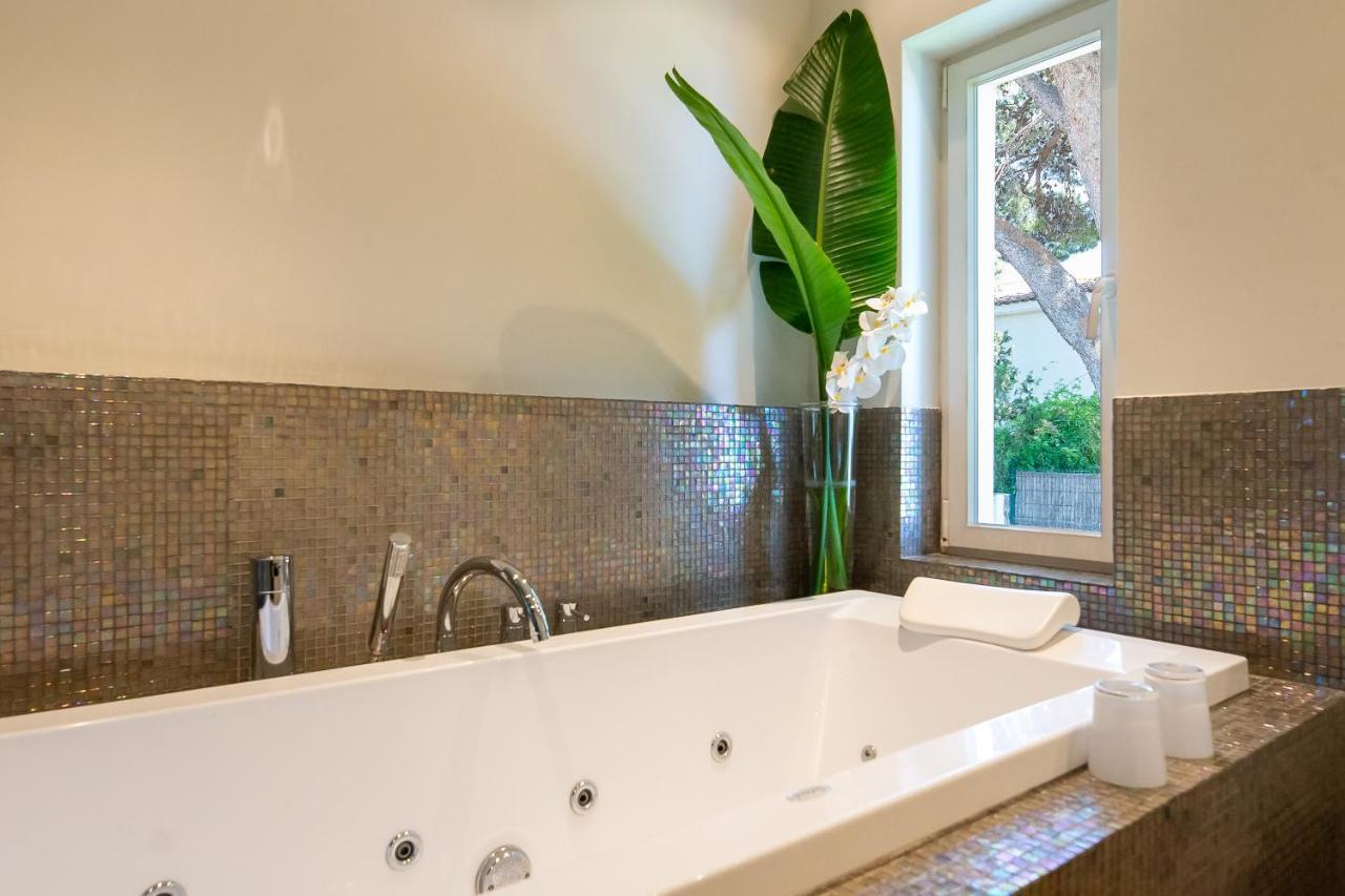 Villa Vacation I Fuentes, Prime Location, Perfect For Families And Big Groups, Shared Pool *