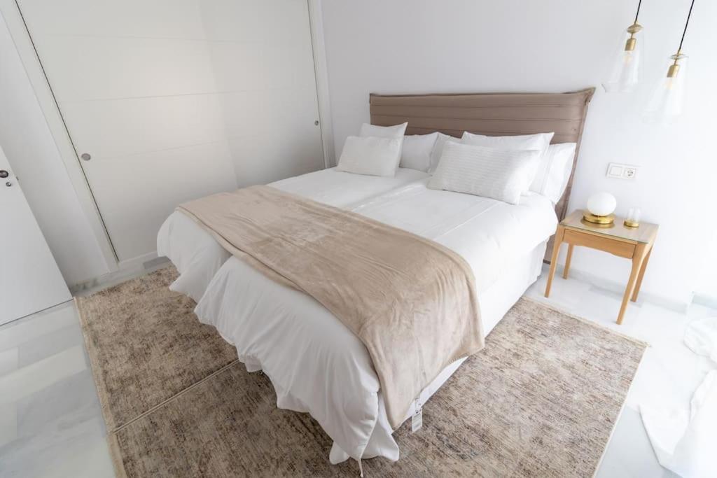 Polo 5e Jacaranda Marbella