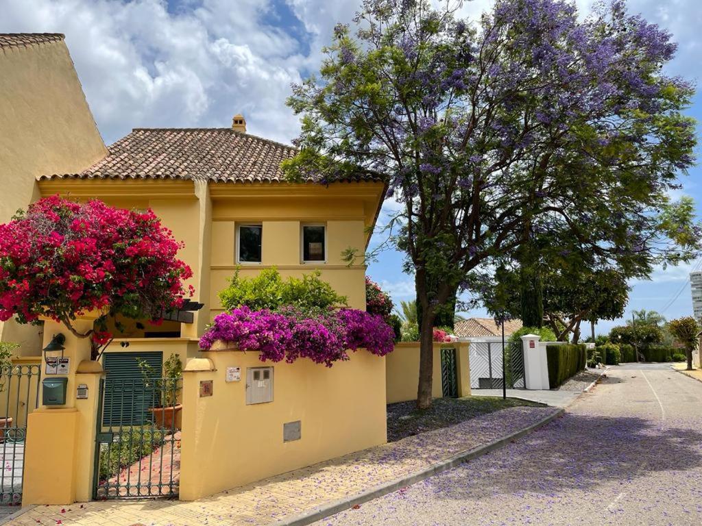 Golf In Marbella, Frontline Golfvilla In Rioreal Golf * Marbella