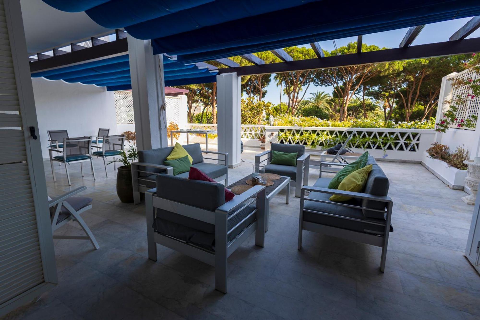 Beachfront Luxury Appartment, Playas Del Duque, Puerto Banus, Marbella