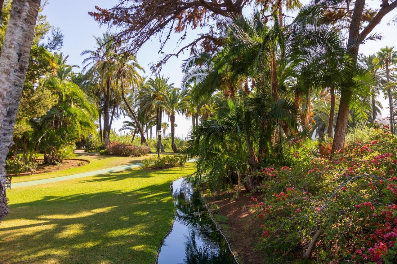 Beachfront Luxury Appartment, Playas Del Duque, Puerto Banus, * Marbella