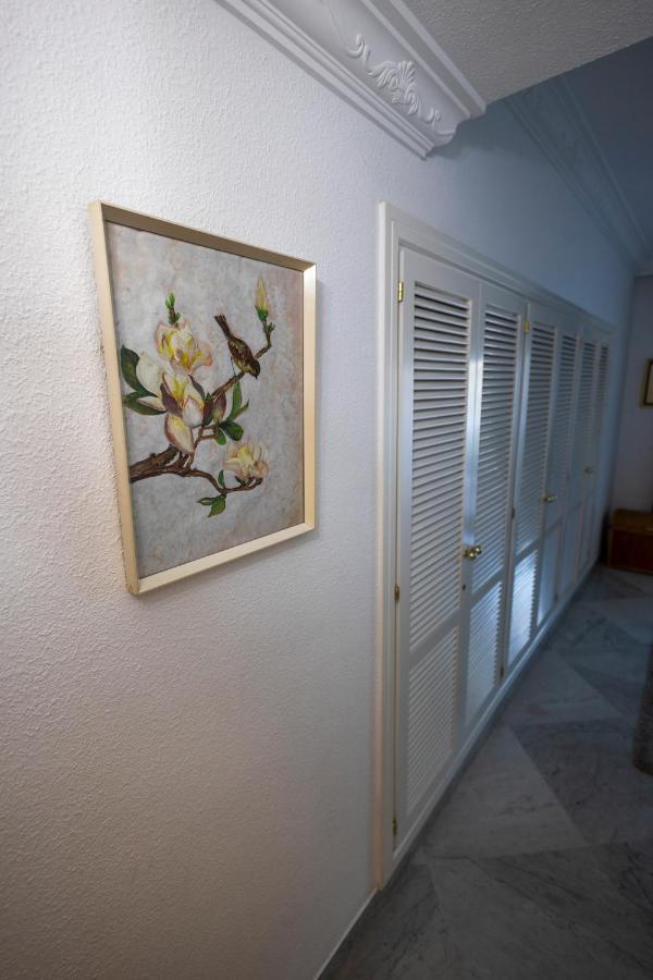 Beachfront Luxury Appartment, Playas Del Duque, Puerto Banus,