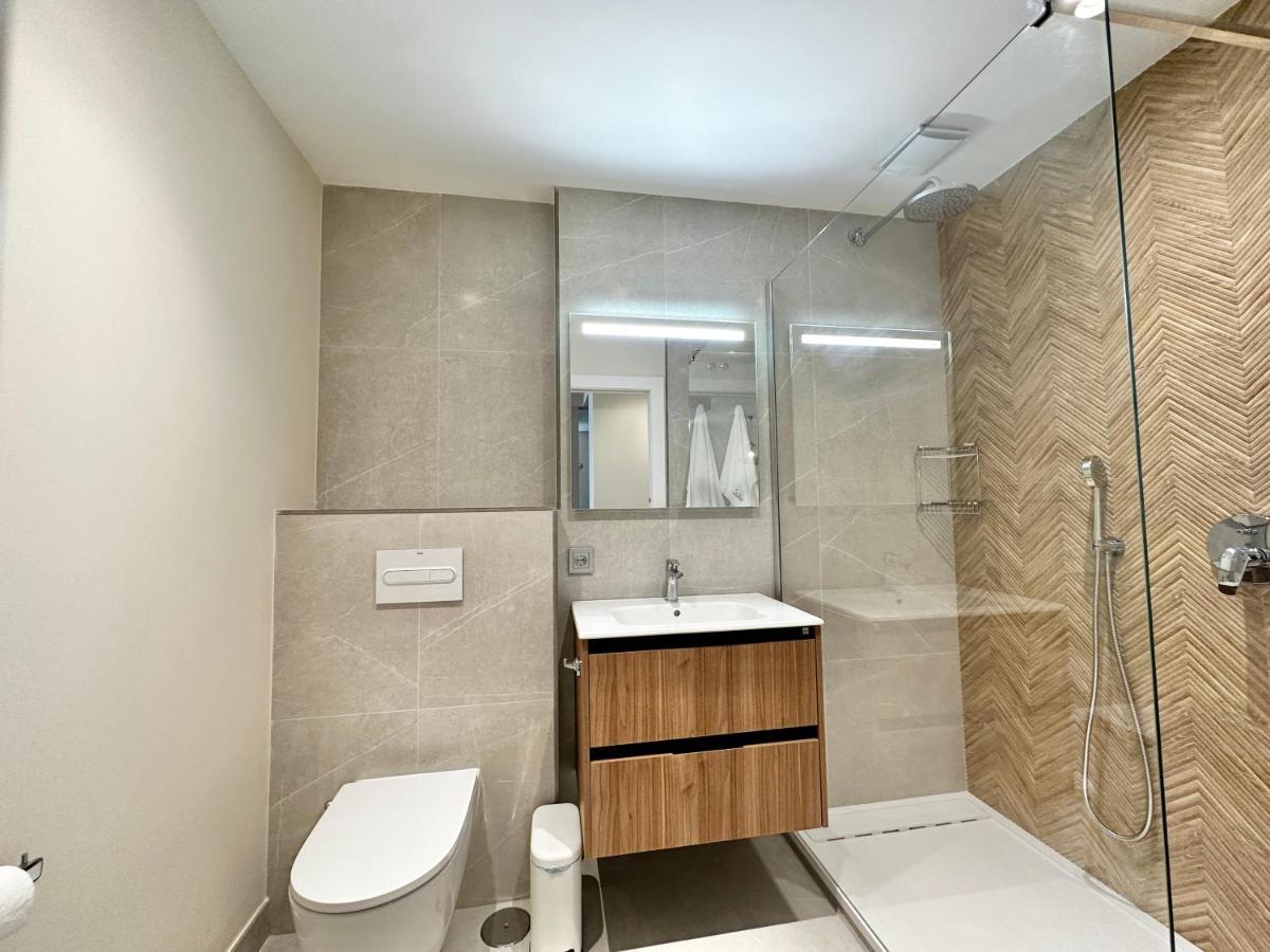 Newly Renovated In The Center Of - Eaw Homes Apartment *