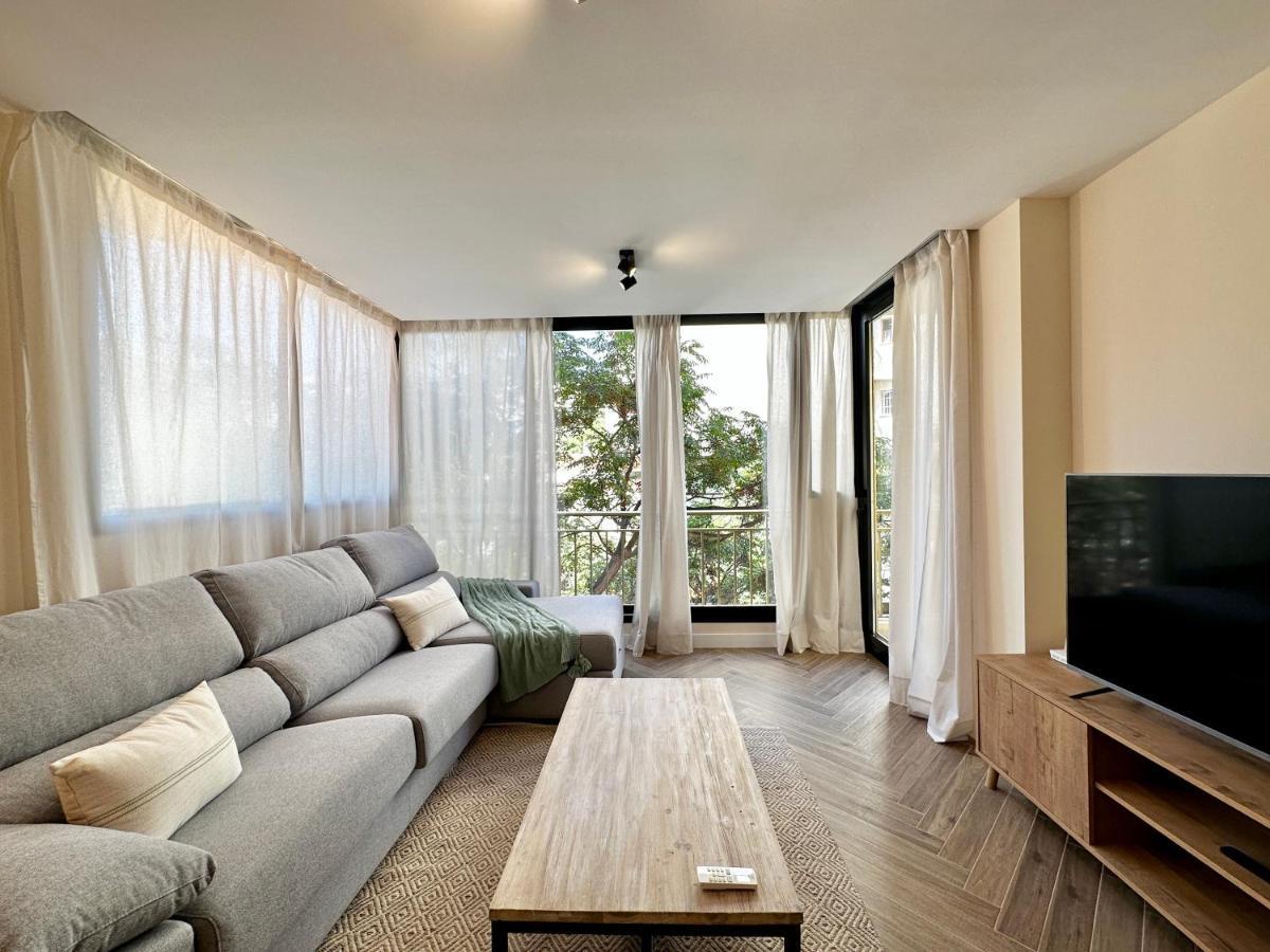 Newly Renovated In The Center Of - Eaw Homes Apartment