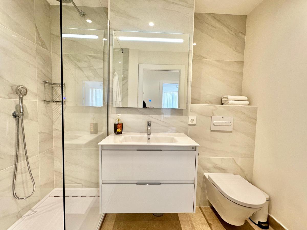 Newly Renovated In The Center Of - Eaw Homes Apartment *
