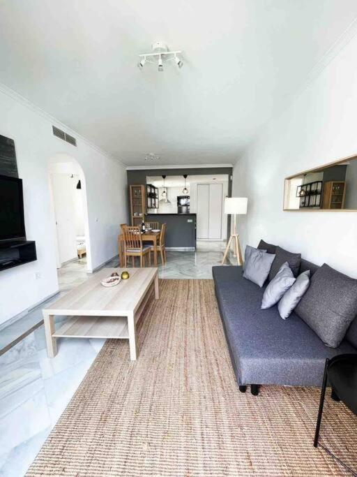 2br, 1bth Flat Near Puerto Banus Apartment Marbella
