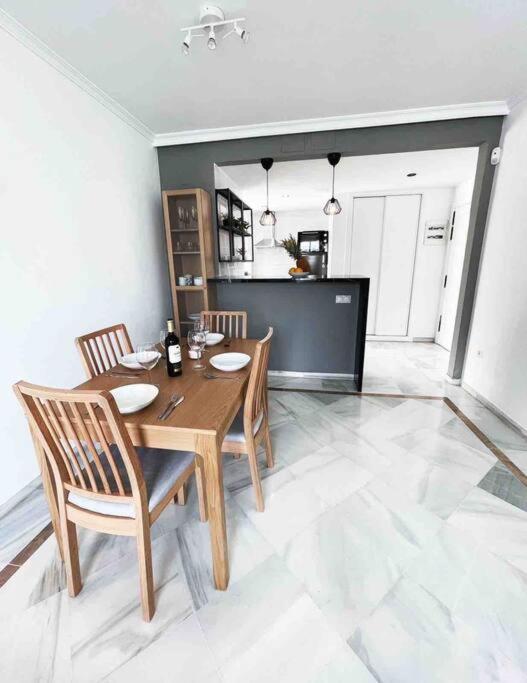2br, 1bth Flat Near Puerto Banus Marbella
